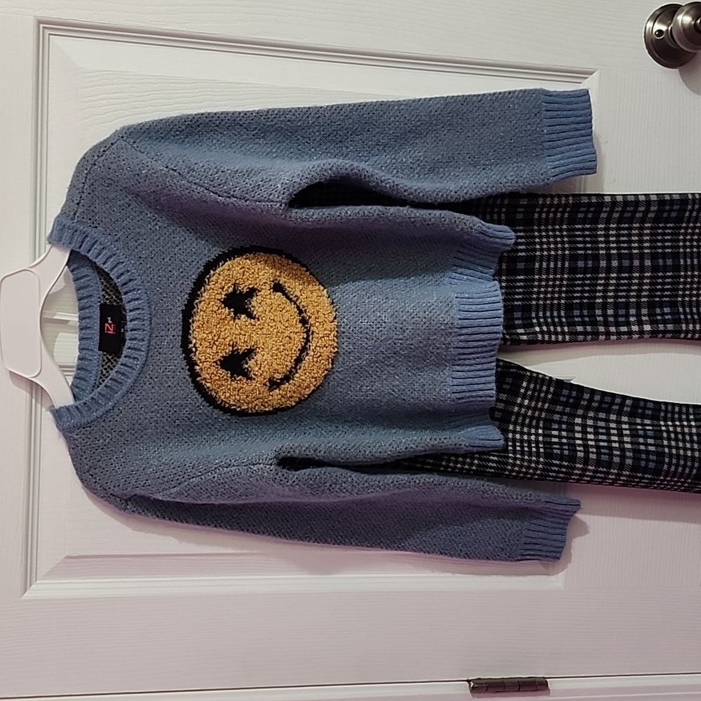 Girls sweater and bell bottom set